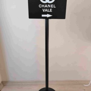 Boyalı Ayaklı Pano